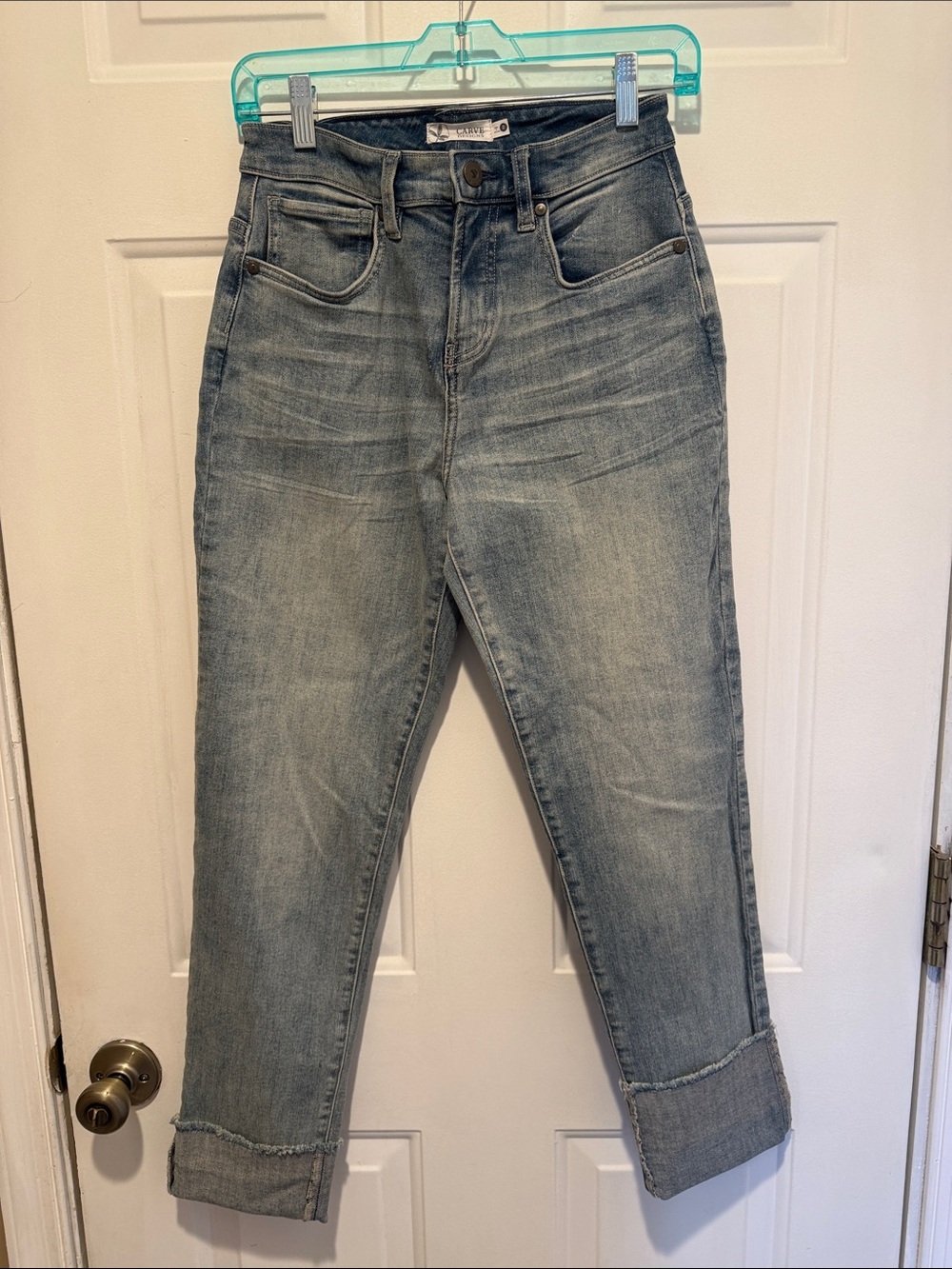 Carve Designs Carson High Rise Wide Hem Cropped Jeans